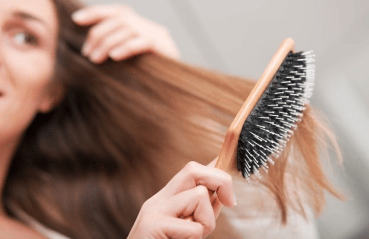 Why is hair electrified and magnetized, what external factors affect it? Often, dry damaged hair is electrolyzed. The most common reasons for this are: