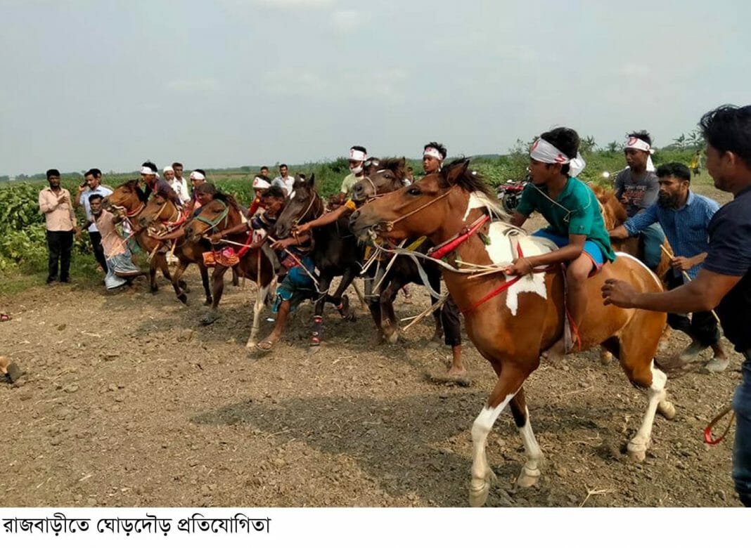 জামালপুর ইউনিয়নের ইউপি সদস্য খায়রুল ইসলামের উদ্যোগে বৃহস্পতিবার বিকালে চত্রার বিলে এ প্রতিযোগিতার আয়োজন করেন। এসময় জামালপুর ইউনিয়ন আওয়ামীলীগের সাধারণ সম্পাদক শামীম মিয়া মোড়ল, ইউপি সদস্য খোকন, সামছুল ইসলামসহ এলাকার গন্যমান্য ব্যক্তিগণ ও বিভিন্ন শ্রেনী-পেশার মানুষ উপস্থিত ছিলেন। প্রতিযোগিতায় ৯ জন প্রতিযোগি অংশগ্রহণ করেন। পরে বিজয়ীদের পুরস্কার প্রদান করা হয়।