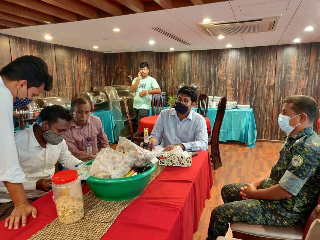 অভিযানকালে দেখা যায়, বেশ কিছু বিদেশী পণ্যে আমদানিকারকের প্রমাণক নেই, তারিখ বিহীন খাবার ফ্রিজে রাখা হয়েছে, ফায়ার লাইসেন্স নেই, পরিবেশ ছাড়পত্র নেই, স্বাস্থ্য সনদ নেই, প্রিমিসেস লাইসেন্স নেই, ডাস্টবিন ওপেন রাখা, মেয়াদোত্তীর্ণ রুটি পাওয়া যায়, তেলাপোকার দৌরাত্ম, মেঝেতে পানি জমা। এ সকল অপরাধে নিরাপদ খাদ্য আইন, ২০১৩ এর বিধান অনুযায়ী হোটেল সুইট ড্রিম কর্তৃপক্ষকে ১,০০,০০০/- (এক লক্ষ টাকা) অর্থদণ্ড প্রদান অনাদায়ে দায়িত্বরত ম্যানেজারকে ১ মাসের বিনাশ্রম কারাদণ্ড প্রদান করা হয়। ম্যানেজার তার অপরাধ স্বীকারপূর্বক অর্থদণ্ড দিতে চান ও তাৎক্ষণিক তা আদায় করা হয়। হোটেল সুইট ড্রিম কর্তৃপক্ষকে খাদ্যদ্রব্য উৎপাদন, মোড়কীকরণ, সংরক্ষণ, প্রক্রিয়াকরণ, মজুদ ও বিক্রয়ে নিরাপদ খাদ্য আইনের সংশ্লিষ্ট বিধি অনুযায়ী পরিষ্কার পরিচ্ছন্নতা বজায় রাখা, খাদ্য সংরক্ষন ও ভোক্তাদের স্বাস্হ্য ঝুঁকি এড়াতে নিয়ম মানতে নির্দেশনা দেয়া হয় এবং নিরাপদ খাদ্য নিশ্চিতকরণে করণীয় সম্পর্কে দিকনির্দেশনা সংবলিত পোস্টার প্রদান করা হয়। হোটেল সুইট ড্রিম কর্তৃপক্ষও নির্দেশনা মেনে চলবেন বলে অঙ্গীকার করেন ও ঘাটতি কাগজ পত্র অতিসত্বর সংগ্রহ করবেন।