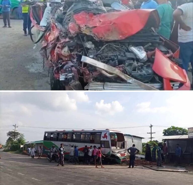 এবং প্রাইভেট কার গাড়িটি ভেঙ্গে দুমড়েমুচড়ে যায়। জানা যায় - প্রাইভেট কারে থাকা ড্রাইভার সহ তিন জন গুরুত্ব আহত হয়েছেন।