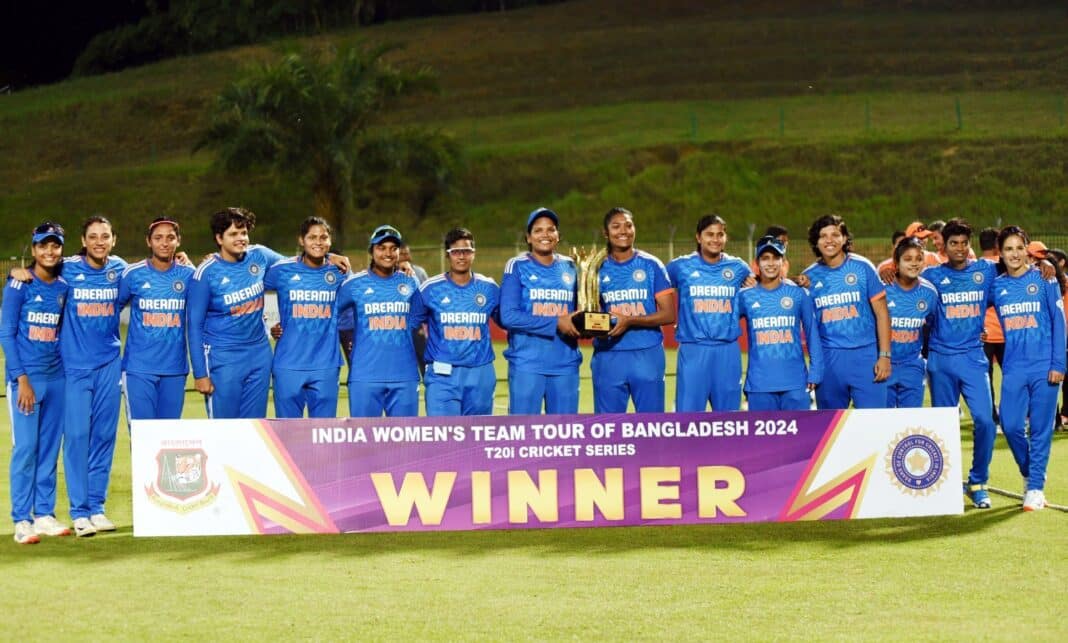 ভারতের কাছে পাঁচ ম্যাচ টি-টোয়েন্টি সিরিজে হোয়াইওয়াশ হলো বাংলাদেশ নারী ক্রিকেট দল। আজ সিরিজের পঞ্চম ও শেষ ম্যাচে ভারতের কাছে ২১ রানে হেরেছে টাইগ্রেসরা।
