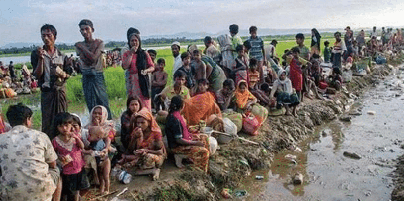 মিয়ানমারের মংডু সীমান্তে অনেক রোহিঙ্গা বাংলাদেশে ঢোকার অপেক্ষা করছে। সংখ্যাটা কমপক্ষে ২০ হাজার হবে বলে ধারণা করা হচ্ছে। গত