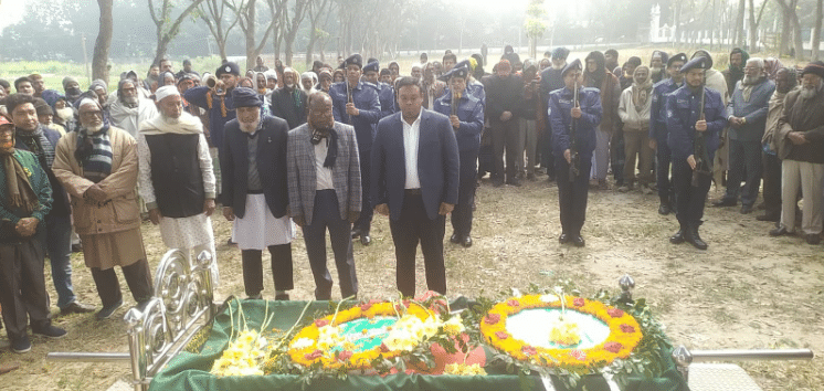 রাজবাড়ীর জেলার পাংশা উপজেলার বাহাদুরপুর ইউপির বাহাদুরপুর গ্রামের বাসিন্দা মৃত কাশেম মল্লিক এর বড় ছেলে বীর মুক্তিযোদ্ধা লুকমান হোসেন মল্লিক