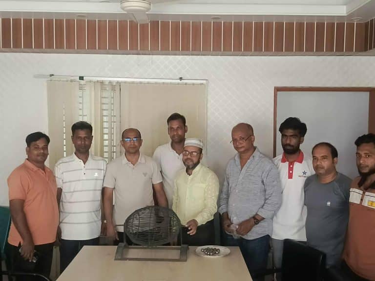 রাজবাড়ীর গোয়ালন্দ পৌরসভায় এলটিএম পদ্ধতিতে ২০২৪-২০২৫ অর্থ বছরের এডিবির ট্রেন্ডার অনুষ্ঠিত হয়েছে। মঙ্গলবার (২৪শে জুন) বিকালে পৌরসভার মিটিং রুমে