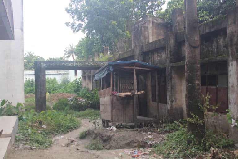 রাজবাড়ী পৌরসভা সূত্র জানা গেছে , ১৯৯৫ সালে রাজবাড়ী পৌরসভার উদ্যোগে শহরের নতুনবাজার এলাকায় পৌর শিশু হাসপাতালটি প্রতিষ্ঠা করা হয়। প্রতিষ্ঠার পর সেখানে একজন চিকিৎসক রোগী দেখে শুধু ব্যবস্থাপত্র দিতেন ২২ বছর।