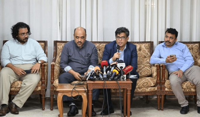 আগামী জাতীয় সংসদ নির্বাচন শান্তিপূর্ণভাবে অনুষ্ঠানের জন্য আইন-শৃঙ্খলা বাহিনীকে সব ধরনের প্রস্তুতি ডিসেম্বর মাসের মধ্যে শেষ করার নির্দেশ দিয়েছেন প্রধান উপদেষ্টা অধ্যাপক ড. মুহাম্মদ ইউনূস।