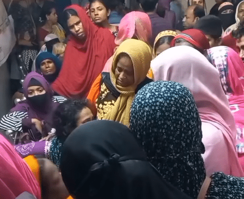 রাজবাড়ী সদর হাসপাতালে ভুল চিকিৎসায় মো. শাজাহান মৃধা (৫৫) নামে এক রোগীর মৃত্যুর অভিযোগ উঠেছে। সোমবার (১৪ জুলাই) সকাল সাড়ে ৮টার দিকে এই ঘটনা ঘটে।