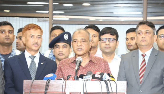স্বরাষ্ট্র উপদেষ্টা লেফটেন্যান্ট জেনারেল (অব.) মো. জাহাঙ্গীর আলম চৌধুরী বলেছেন, গোপালগঞ্জের ঘটনা তদন্তে গঠিত কমিটির সুপারিশ অনুযায়ী পদক্ষেপ নেওয়া হবে।