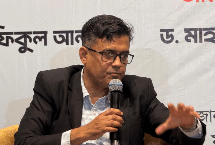 গত ১৫ বছরের সাংবাদিকতা নিয়ে জাতিসংঘের তত্ত্বাবধানে তদন্ত হবে বলে জানিয়েছেন প্রধান উপদেষ্টার প্রেস সচিব শফিকুল আলম। এ সময় ইলেক্ট্রনিক মিডিয়ায় কর্মরত